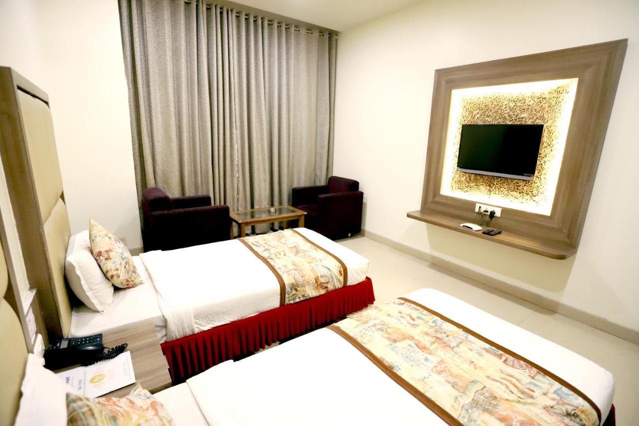 Hotel Blue Pearl Bhopal Exterior photo