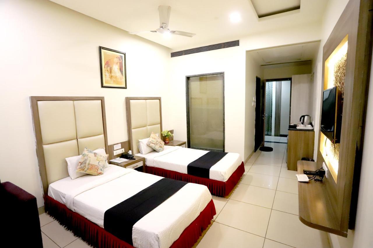 Hotel Blue Pearl Bhopal Exterior photo