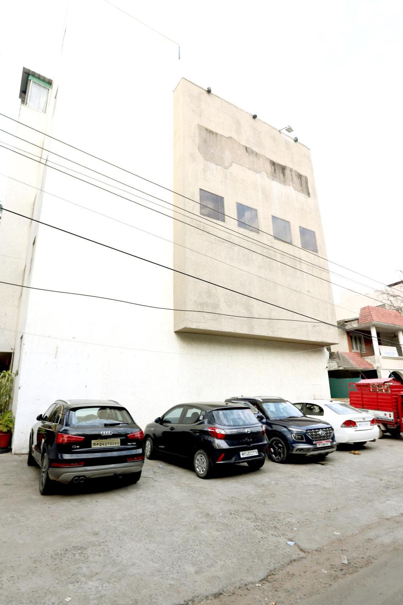 Hotel Blue Pearl Bhopal Exterior photo